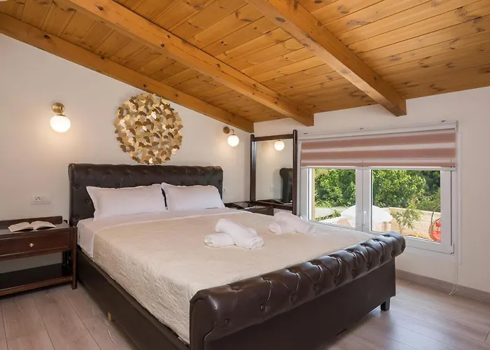 Garden Chania Villa *