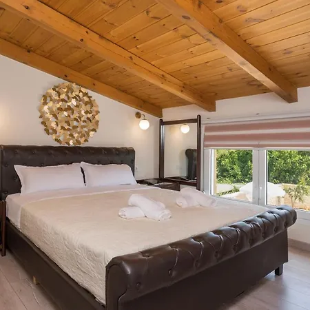 Garden Chania Villa *