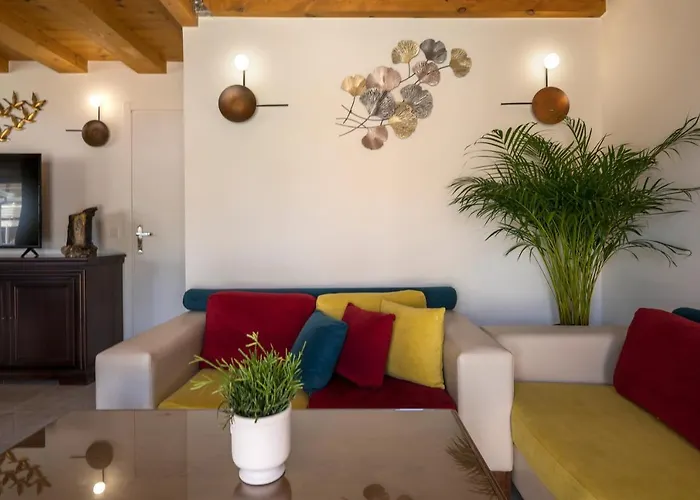 Garden Chania Villa *